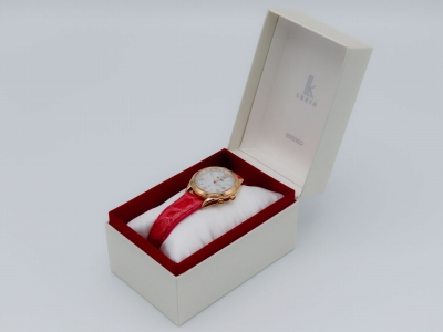 セイコー 電波腕時計 ルキア レディス SSQV042 化粧箱の内箱4