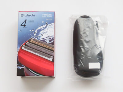 「日立 エスブレード RM-FJ21」の化粧箱とシェーバーケース