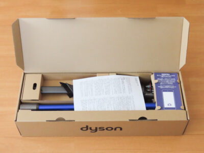 Dyson 1.5kg HEPA〈SV21 HEPA BU〉の化粧箱を開封