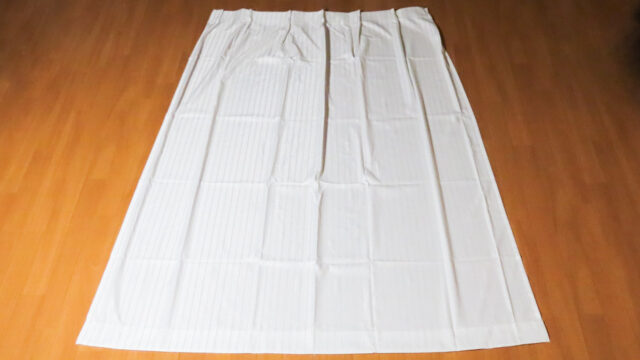 UGI プレミアム レースカーテン 巾100cm×丈176cmを広げた状態